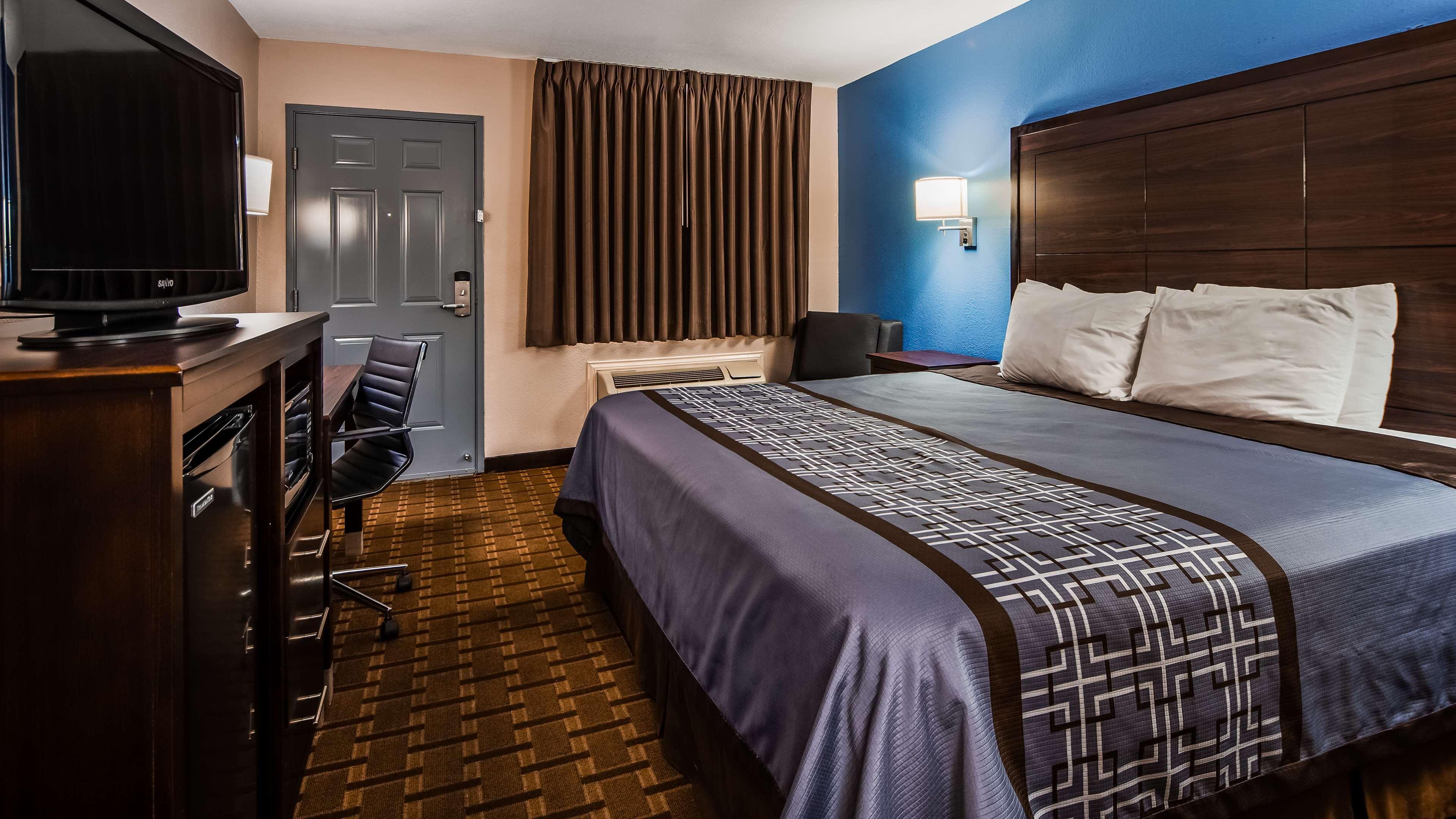 Surestay Hotel By Best Western Теръл Екстериор снимка