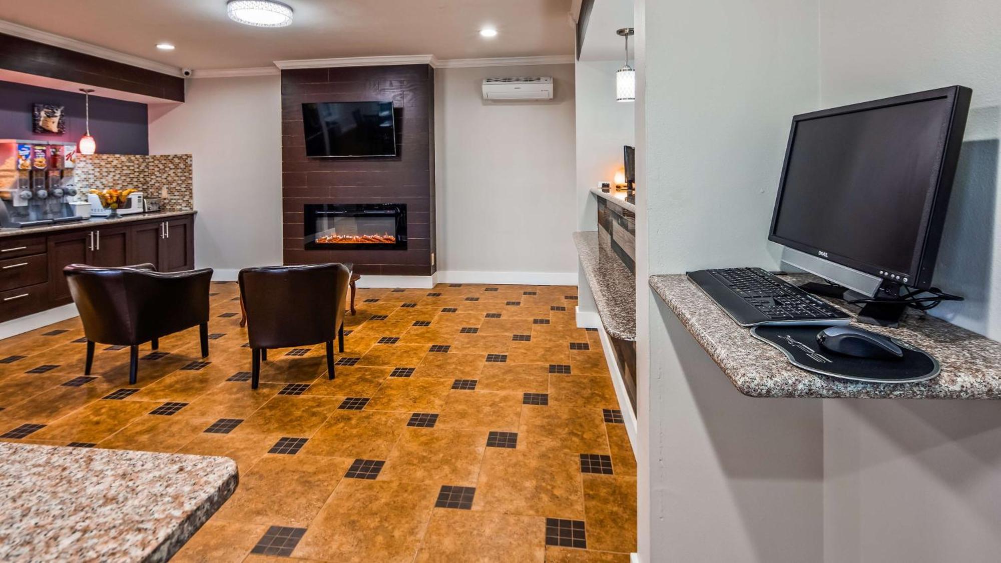 Surestay Hotel By Best Western Теръл Екстериор снимка